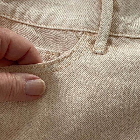 Hollister Short Shorts Light Orange Distressed Embroidery Size 13/31 - Picture 8 of 14